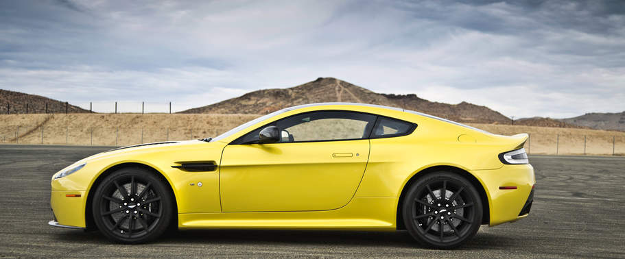 V12 Vantage Side view V12 Vantage Side view