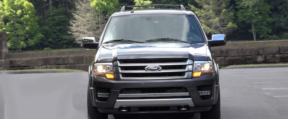 Full Front View of Expedition