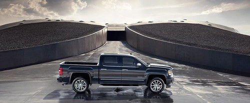 GMC Sierra Denali Drivers Sideview