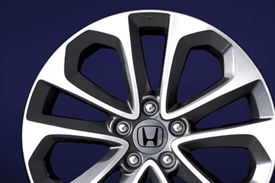 Accord Coupe Wheel in Qatar