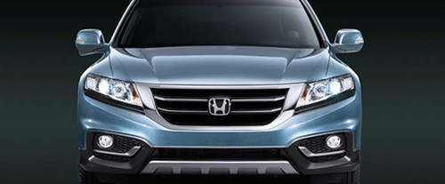 Full Front View of Crosstour