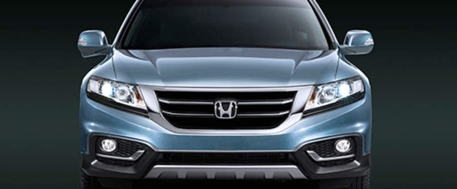 Full Front View of Crosstour