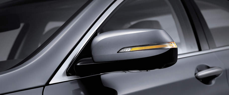 Hyundai Genesis Drivers Side Mirror Front Angle Hyundai Genesis Drivers Side Mirror Front Angle