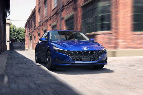 Elantra Front angle low view