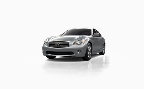 Q70 Front angle low view
