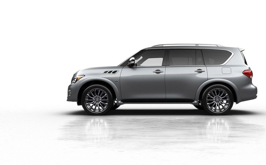 QX80 Side view