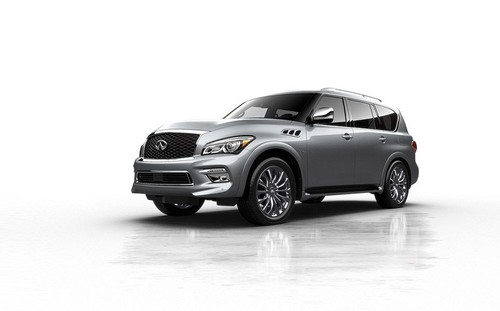 Infiniti QX80 Front Side View