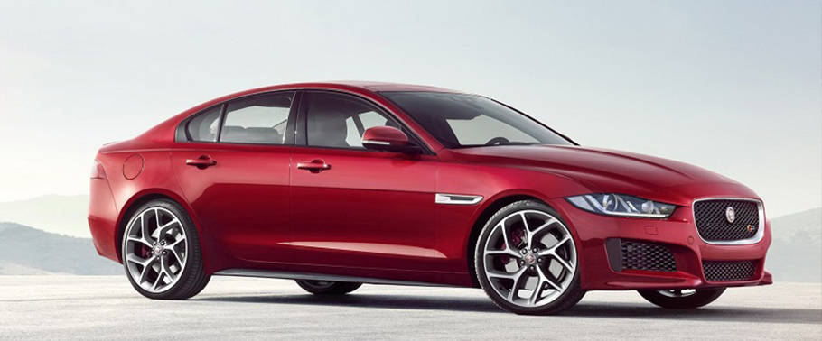 Jaguar XE Front Cross Side View Jaguar XE Front Cross Side View