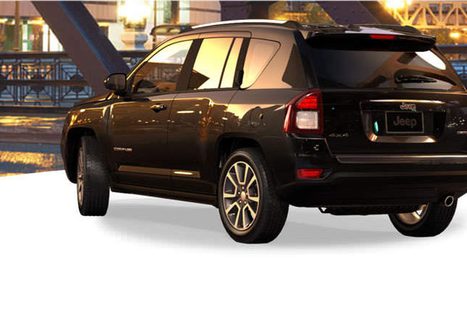 Rear Cross Side View of Jeep Compass in Qatar