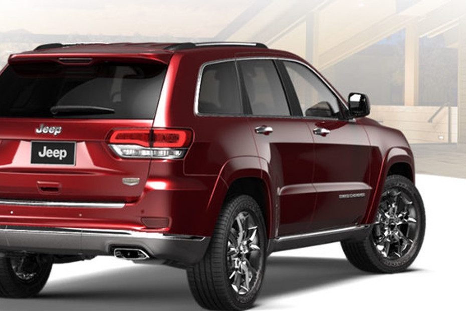 Grand Cherokee Rear angle view in Qatar
