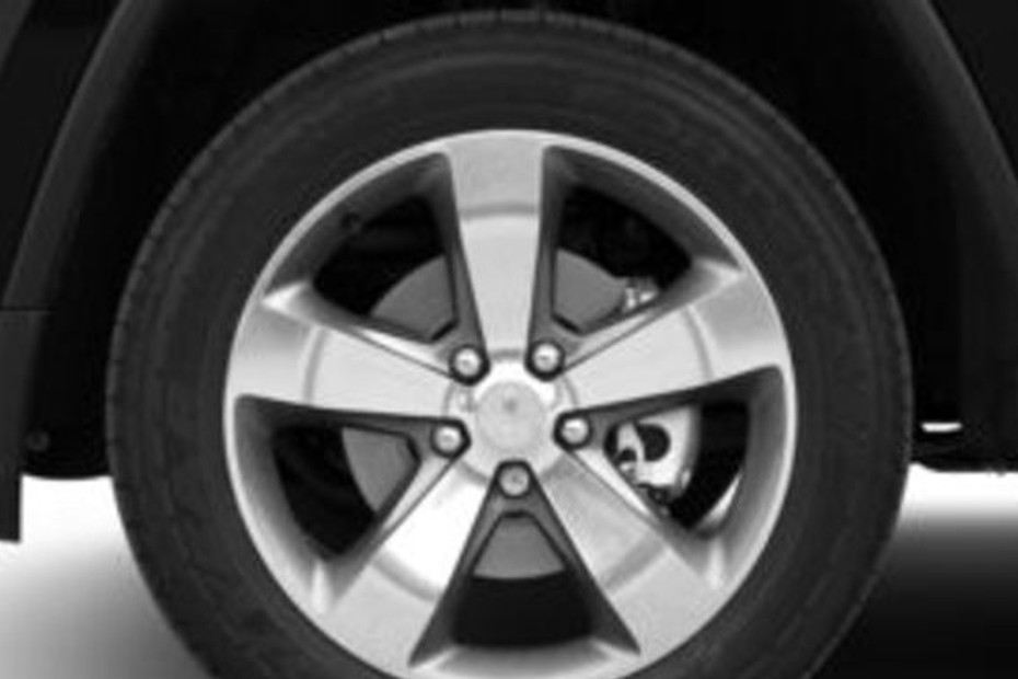 Grand Cherokee Wheel in Qatar