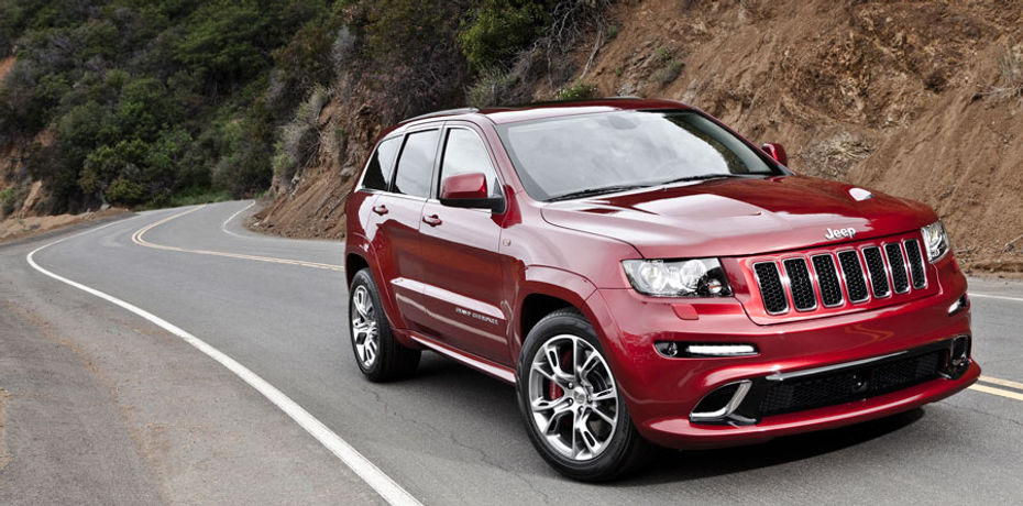 Jeep Grand Cherokee SRT Front Medium View