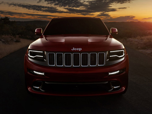 Full Front View of Grand Cherokee SRT