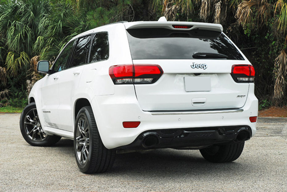 Rear Cross Side View of Jeep Grand Cherokee SRT