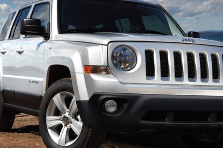 Jeep Patriot Front Medium View in Qatar