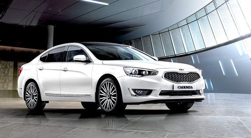 KIA Cadenza Front Cross Side View