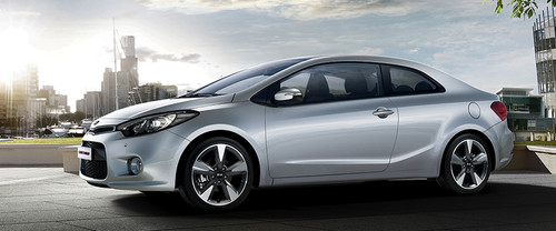 KIA Cerato Koup Front Side View