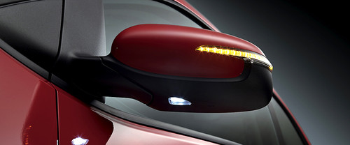 KIA Cerato Koup Drivers Side Mirror Front Angle