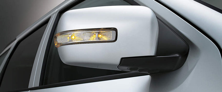 KIA Mohave Drivers Side Mirror Front Angle