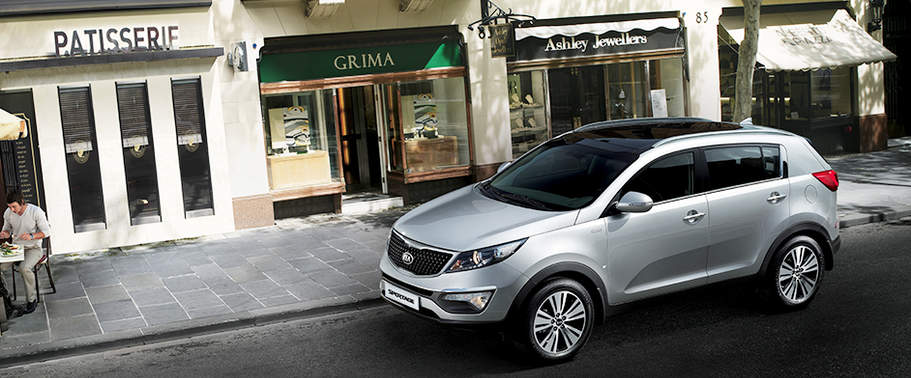 KIA Sportage Front Side View KIA Sportage Front Side View