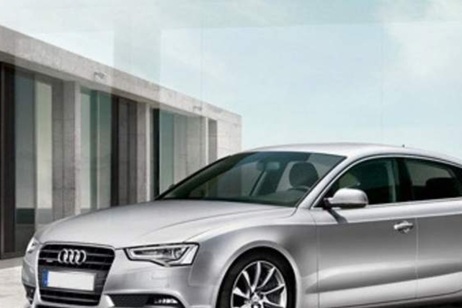 A5 Sportback Front angle low view in Qatar