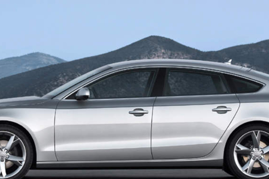 A5 Sportback Side view in Qatar