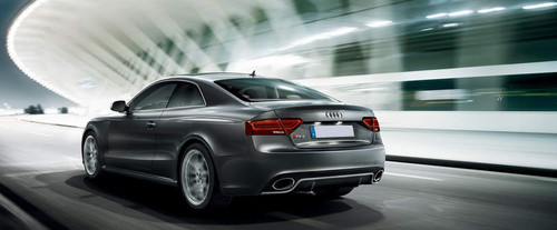 Rear Cross Side View of Audi RS5 Coupe