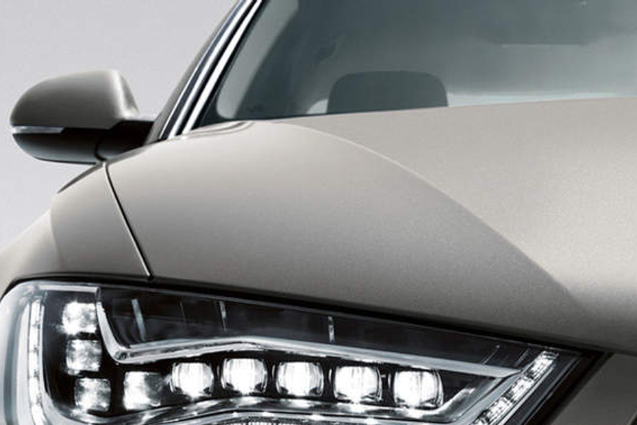 A6 Headlight in Qatar