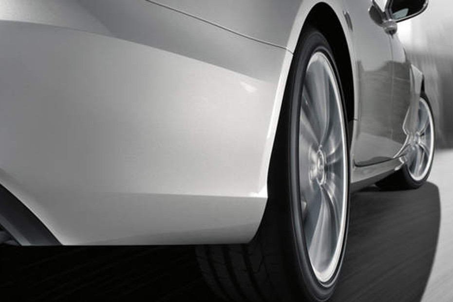 Exhaust Pipe of Audi S6 Technische Daten und Anleitungen in Qatar