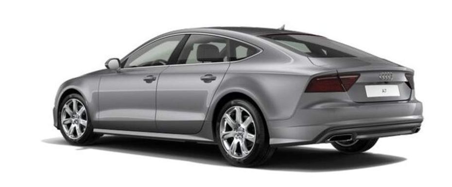 Rear Cross Side View of Audi A7