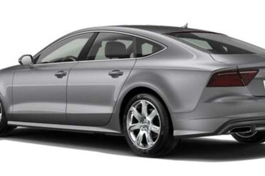 Rear Cross Side View of Audi A7 in Qatar