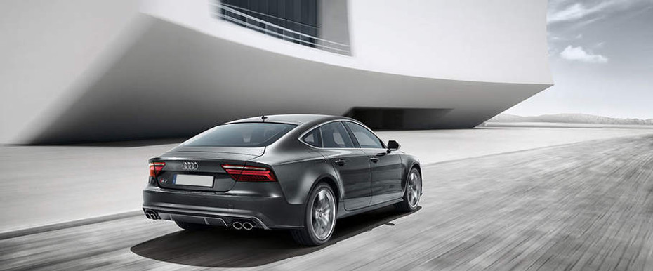 S7 Rear angle view