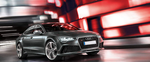 Audi RS 7 Front Medium View
