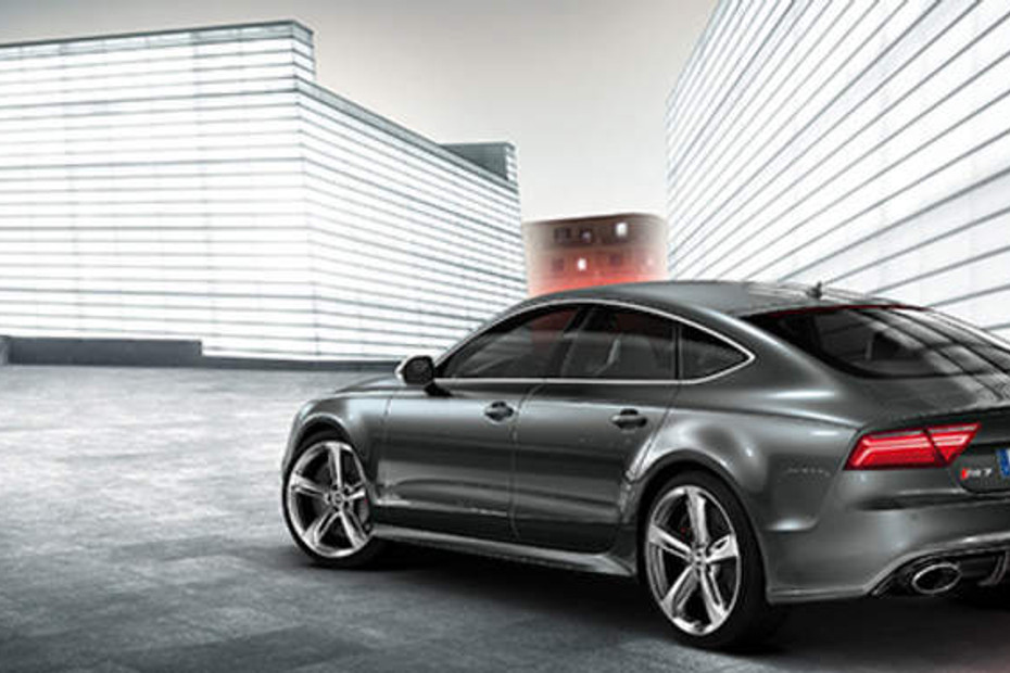 Rear Cross Side View of Audi RS 7 in Qatar