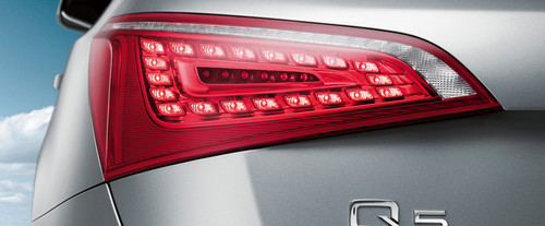 Q5 Tail light
