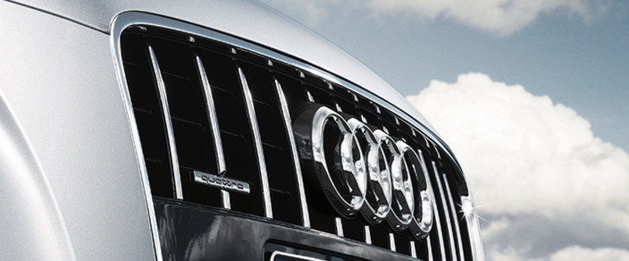 Q7 Grille View Q7 Grille View