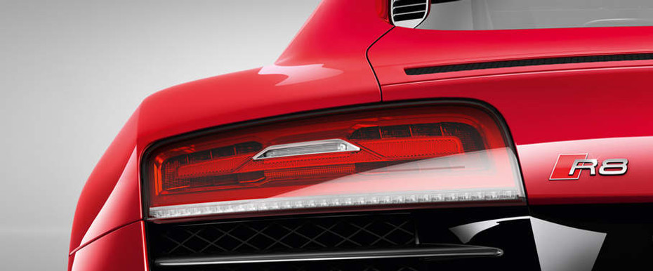 R8 Coupe Tail light