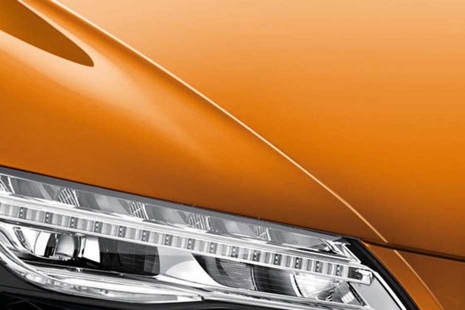 R8 Spyder Tail light in Qatar