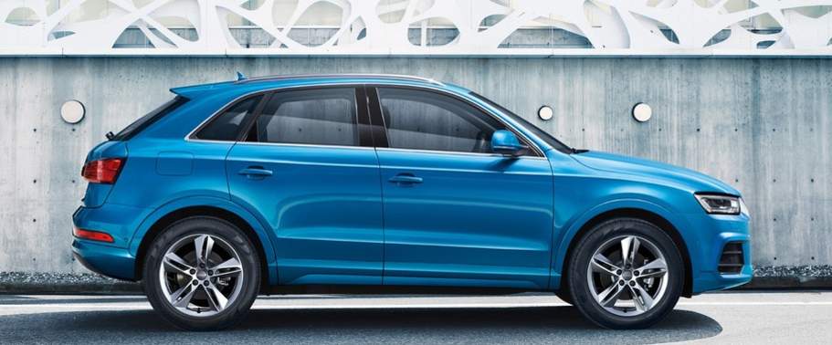Audi Q3 Drivers Sideview Audi Q3 Drivers Sideview