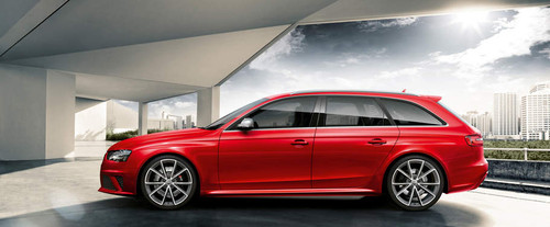 RS4 Avant Side view