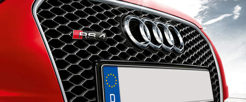 RS4 Avant Grille View