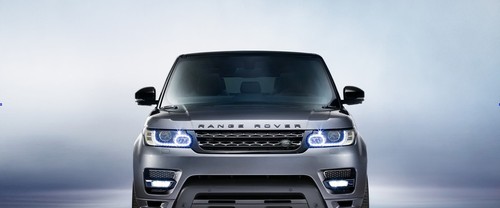 Full Front View of Range Rover Sport