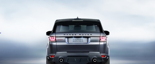 Full Rear View of Land Rover Range Rover Sport