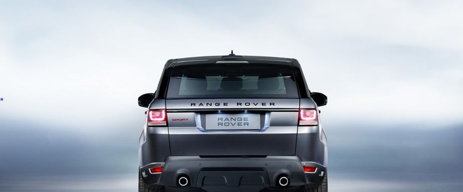 Full Rear View of Land Rover Range Rover Sport