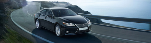 Lexus ES Front Medium View