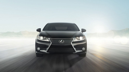 Full Front View of ES