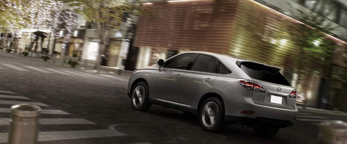 Rear Cross Side View of Lexus RX
