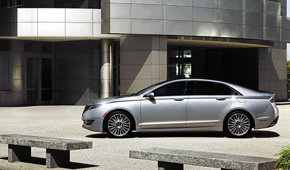 MKZ Side view