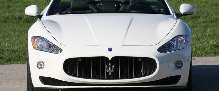 Full Front View of Grancabrio