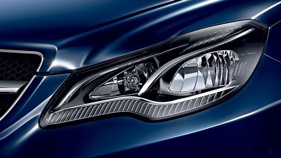 E Class Coupe Headlight